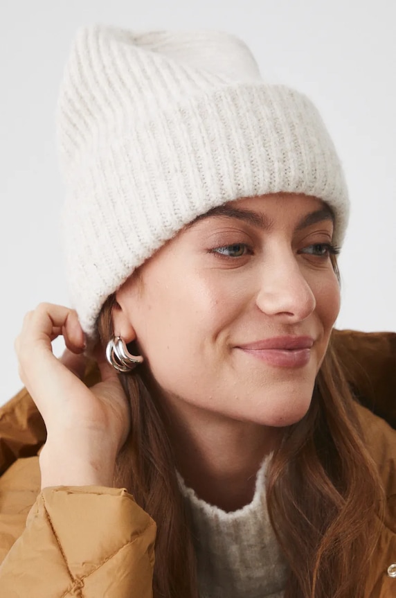 Czapka damska beanie prążkowana kolor beżowy RW24-CAD808 beżowy