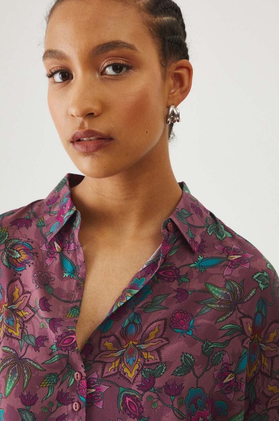 Koszula damska oversize w kwiaty kolor różowy różowy RW24-KDD030
