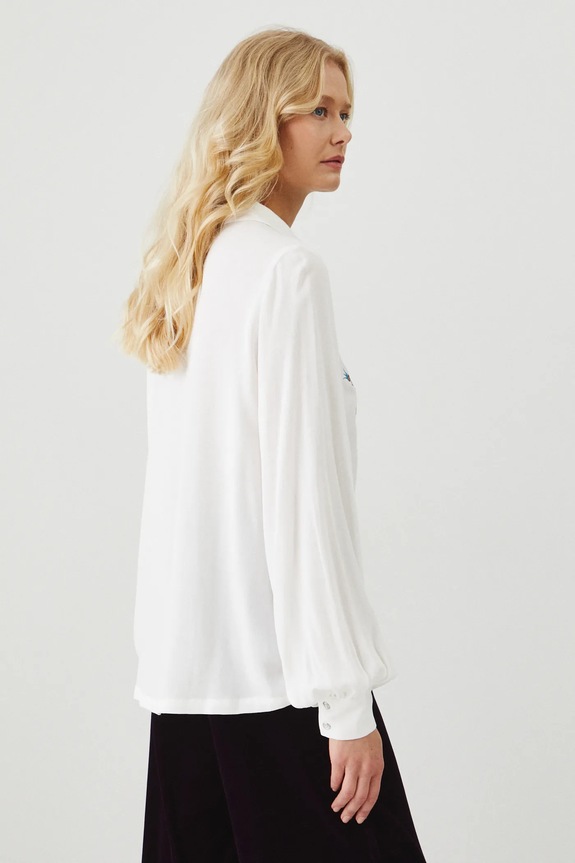 Koszula damska z kolekcji Karolina Matyjaszkowicz x Medicine kolor biały biały RW24-KDDB53