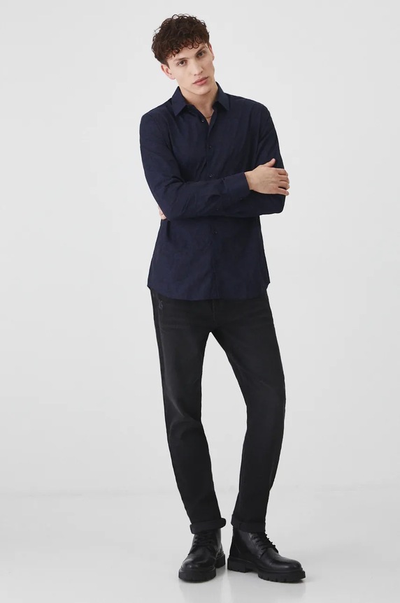 Koszula bawełniana męska z kołnierzykiem klasycznym wzorzysta kolor granatowy RW24-KDM802 granatowy RW24