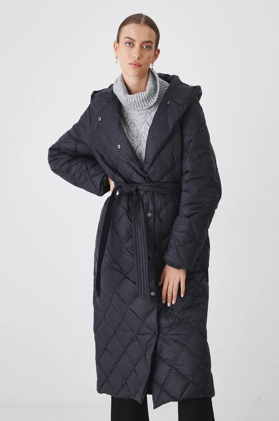 Płaszcz puchowy damski z paskiem pikowany kolor czarny pozostałe czarny RW24-KPD601