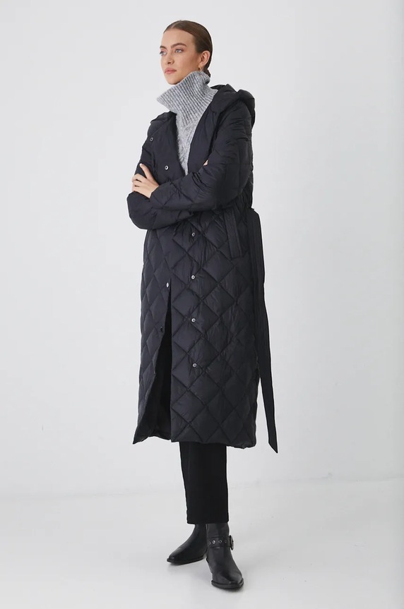 Płaszcz puchowy damski z paskiem pikowany kolor czarny RW24-KPD601 czarny RW24