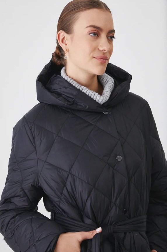 Płaszcz puchowy damski z paskiem pikowany kolor czarny RW24-KPD601 czarny
