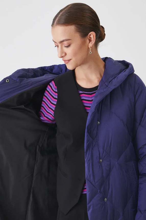 Płaszcz puchowy damski pikowany kolor fioletowy RW24-KPD602