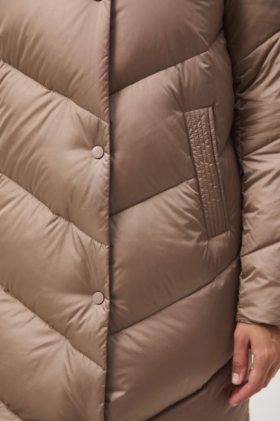 Płaszcz puchowy damski pikowany RW24-KPD701