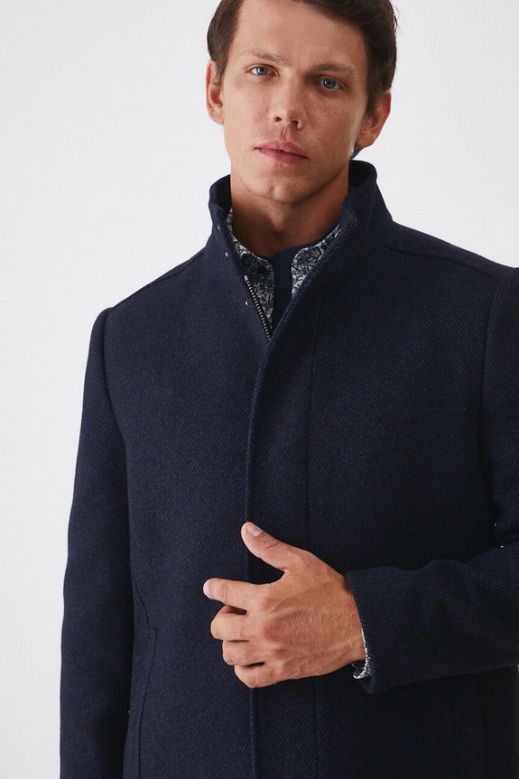 Płaszcz z wełną męski melanżowy kolor granatowy RW24-KPM604 granatowy