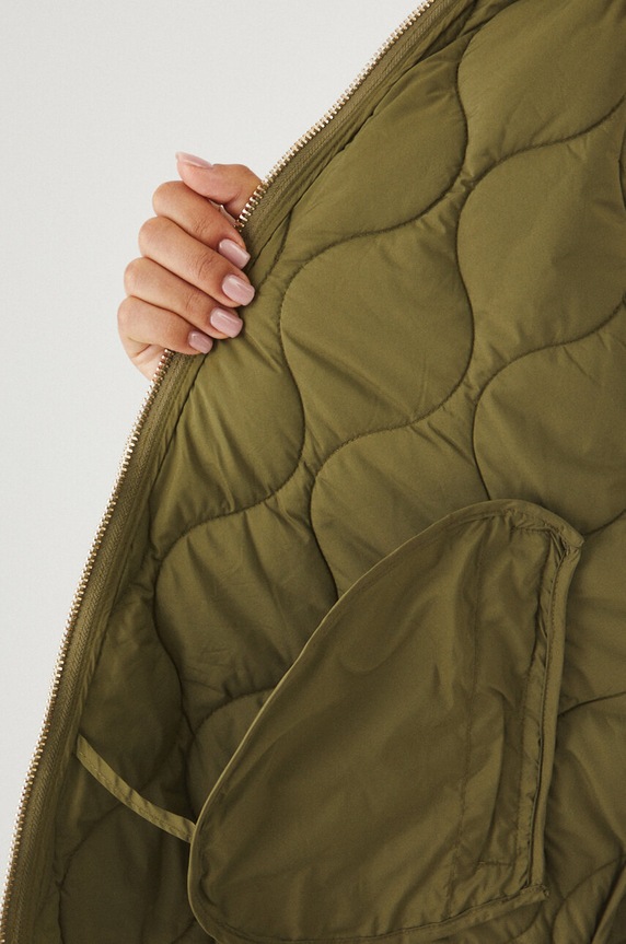 Bunda dámská oversized, s prošíváním zelená barva RW24-KUD300