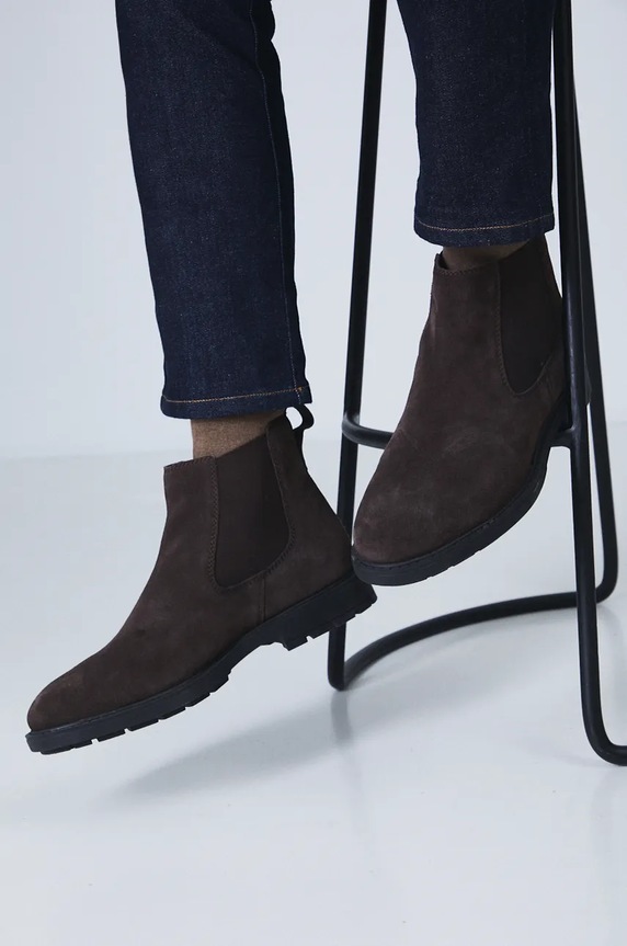 Półbuty zamszowe męskie z elastyczną wstawką kolor brązowy RW24-OBM306