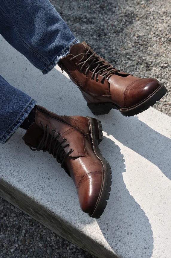 Členkové topánky pánske kožené hnedá farba RW24-OBM508