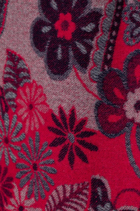 Szal damski w kwiaty z wiskozą kolor multicolor RW24-SAD700 różowy RW24