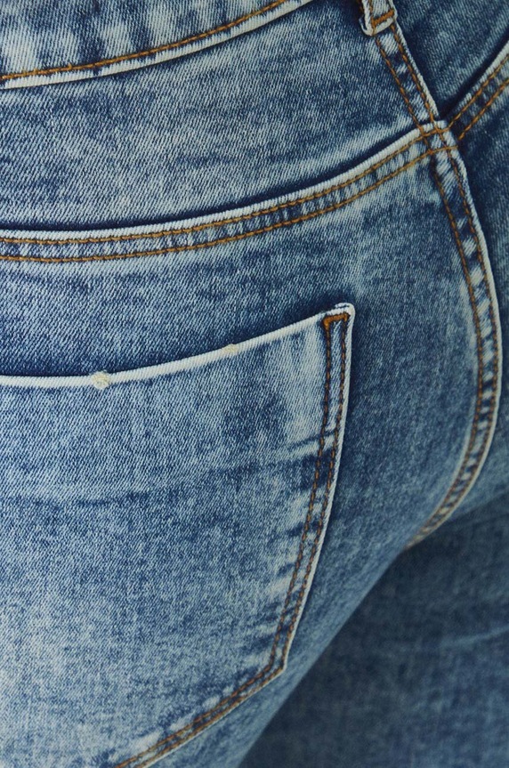 Jeansy damskie skinny z efektem sprania kolor niebieski niebieski RW24-SJD030
