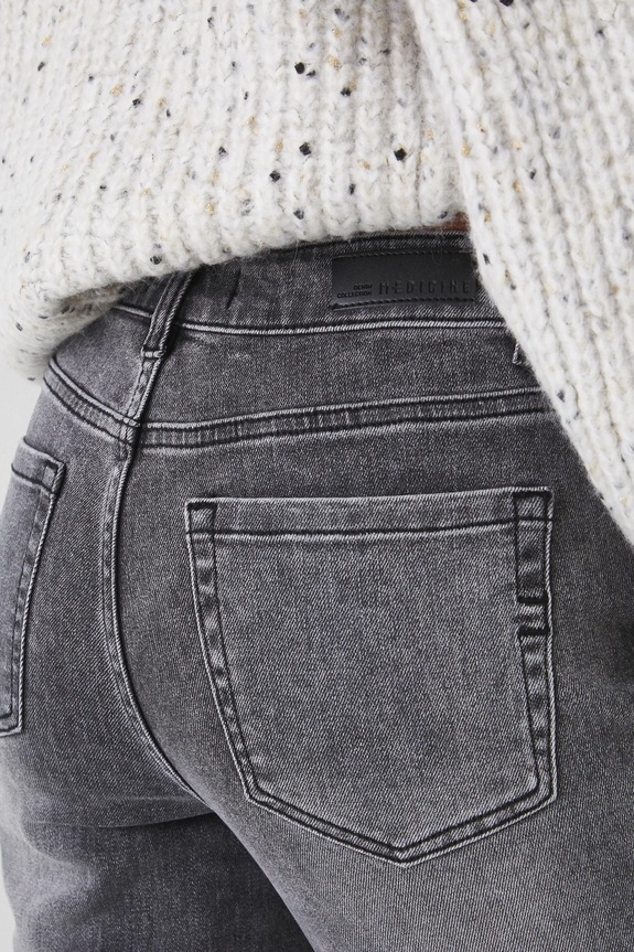 Džíny dámské mom fit se sepraným efektem šedá barva šedá RW24-SJDA02