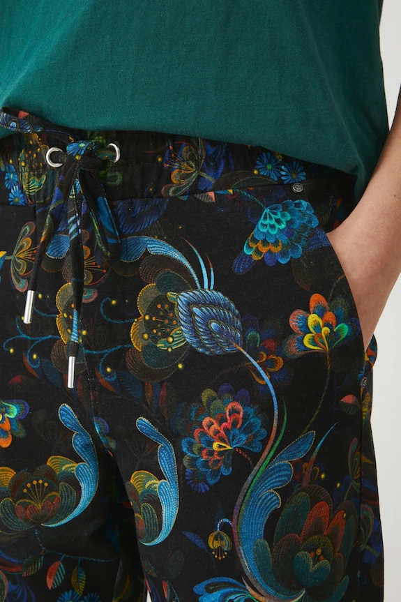 Tepláky dámské z kolekce Karolina Matyjaszkowicz x Medicine černá barva RW24-SPDB51 černá