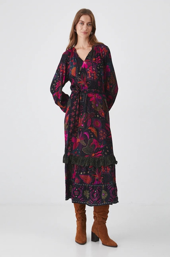 Šaty dámske midi so vzorovaným opaskom čierna farba midi čierna RW24-SUD600