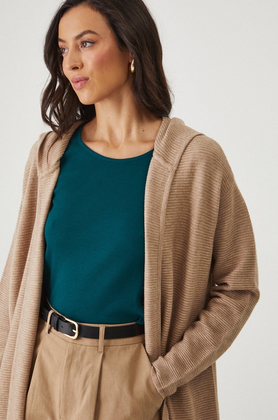 Kardigan damski prążkowany z kapturem kolor beżowy beżowy RW24-SWD021