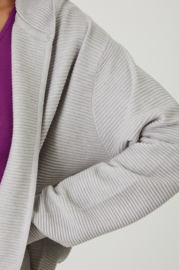 Kardigan damski prążkowany z kapturem kolor szary RW24-SWD021 szary