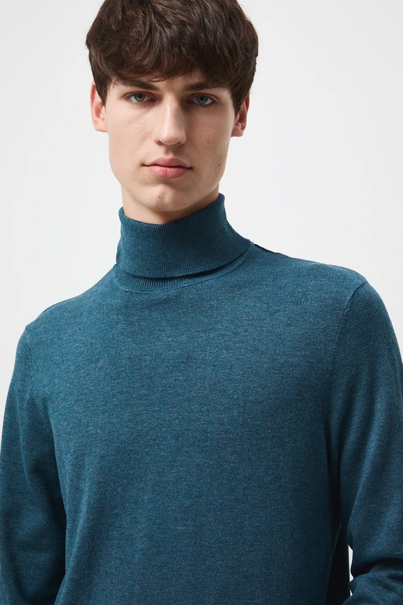 Sweter męski z golfem melanżowy turkusowy RW24-SWM051