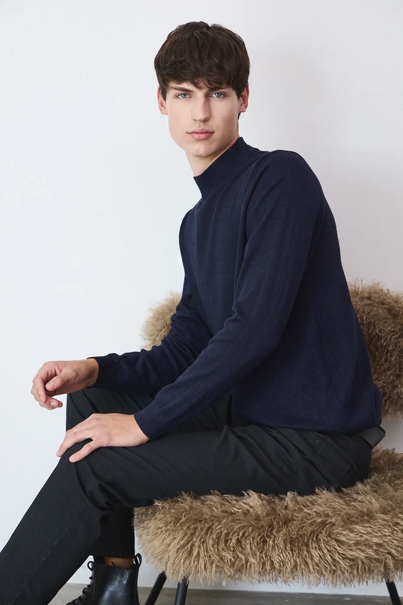 Sweter męski melanżowy kolor granatowy pozostałe granatowy RW24-SWM052