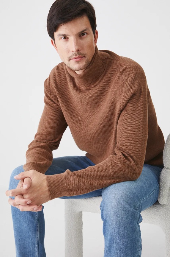 Sweter bawełniany męski z fakturą kolor brązowy brązowy RW24-SWM070