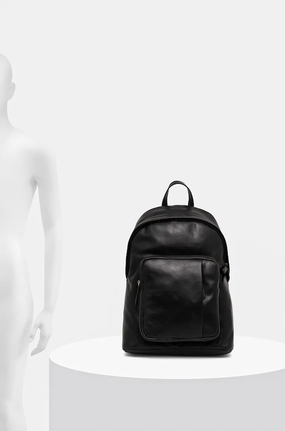 Kožený batoh pánský jednobarevný černá barva RW24-TOM704