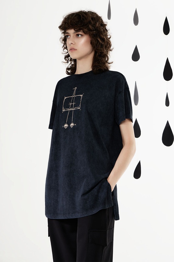 T-shirt bawełniany damski – Medicine z okazji roku Miłosza, kolor czarny okrągły czarny RW24-TSD650
