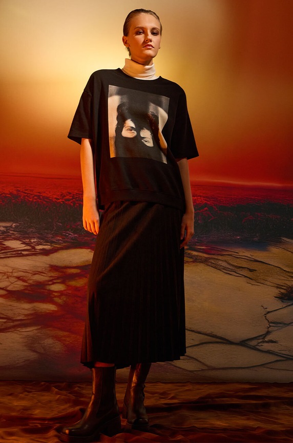 T-shirt bawełniany damski z kolekcji Zdzisław Beksiński x Medicine kolor czarny RW24-TSD852 czarny RW24