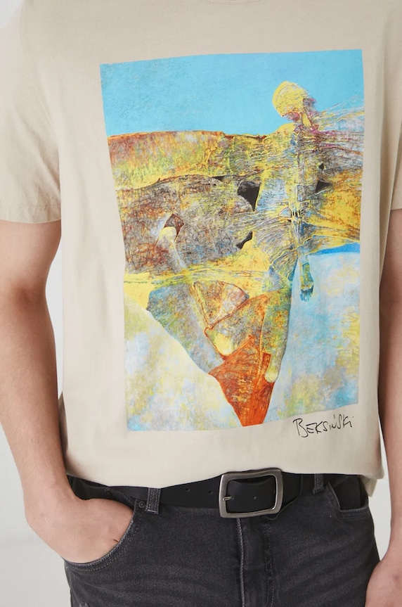 T-shirt bawełniany męski z kolekcji Zdzisław Beksiński x Medicine kolor beżowy RW24-TSM860