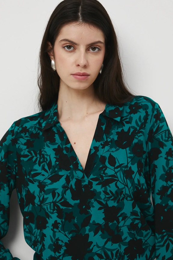 Bluzka damska z wiskozy w kwiaty turkusowy RW25-BDD030
