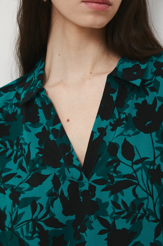 Bluzka damska z wiskozy w kwiaty RW25-BDD030 turkusowy