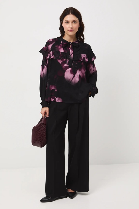 Blúzka zo viskózy vzorovaná casual čierna RW25-BDD504