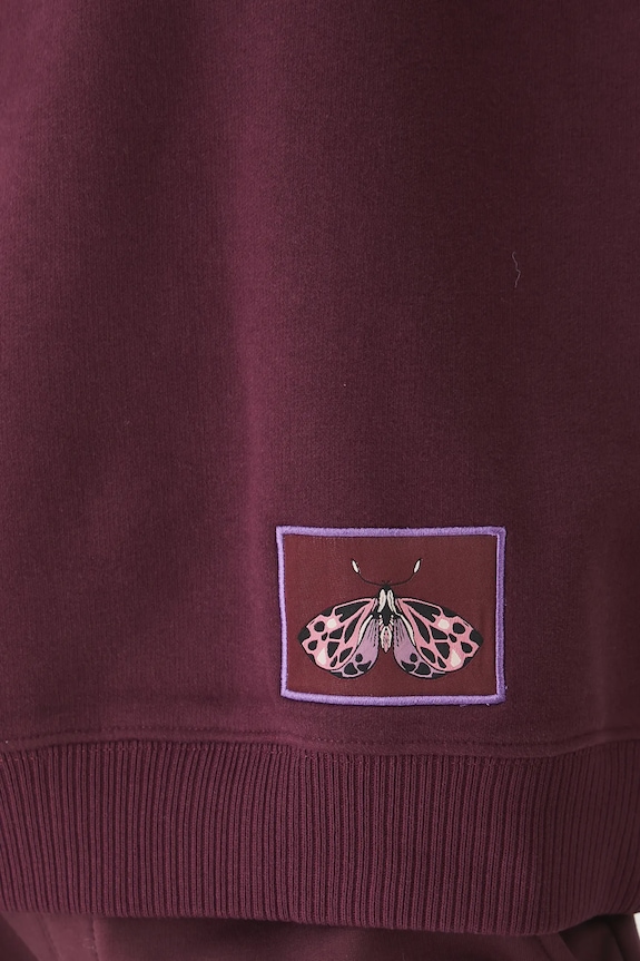 Bluza damska z ozdobną naszywką RW25-BLD011