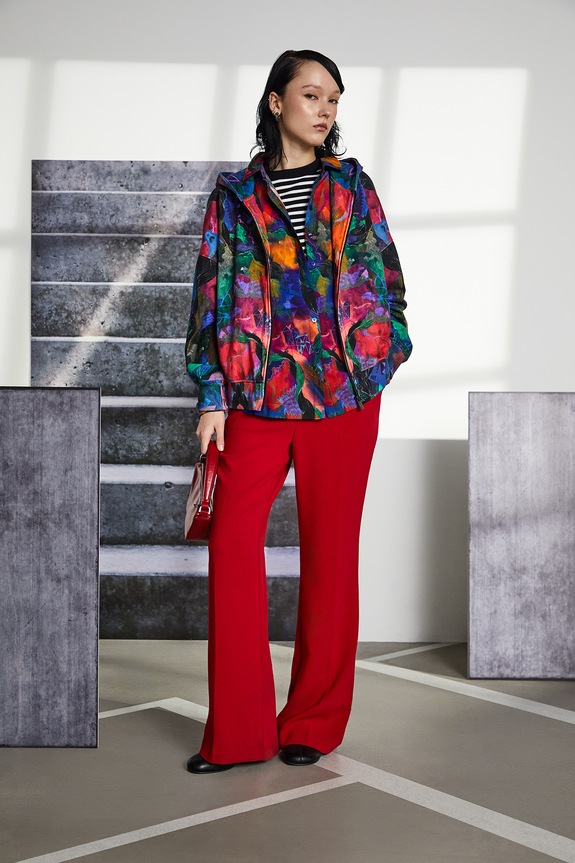 Bluza bawełniana damska z kolekcji Tajemniczy Świat Medicine wzorzyste multicolor RW25-BLD550