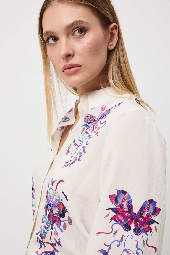 Koszula damska wzorzysta z wiskozą RW25-KDD054 beżowy