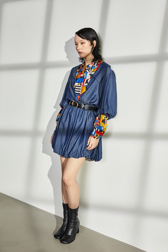 Košile dámská z kolekce Tajemný svět Medicine klasický vícebarevná RW25-KDD550