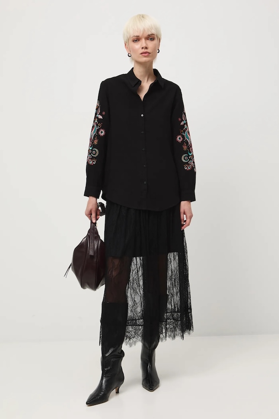 Koszula damska z ozdobnymi haftami RW25-KDDA00 czarny RW25