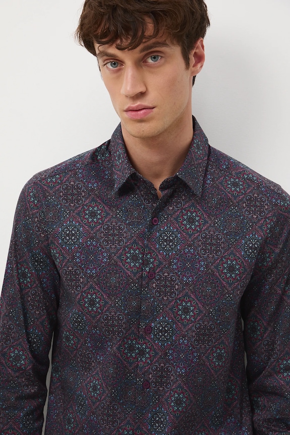 Koszula męska z kołnierzykiem klasycznym wzorzysta multicolor RW25-KDM073