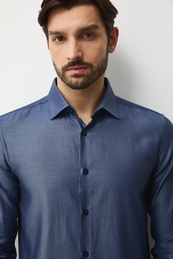 Koszula bawełniana męska z kołnierzykiem klasycznym melanżowa granatowy RW25-KDM0B5