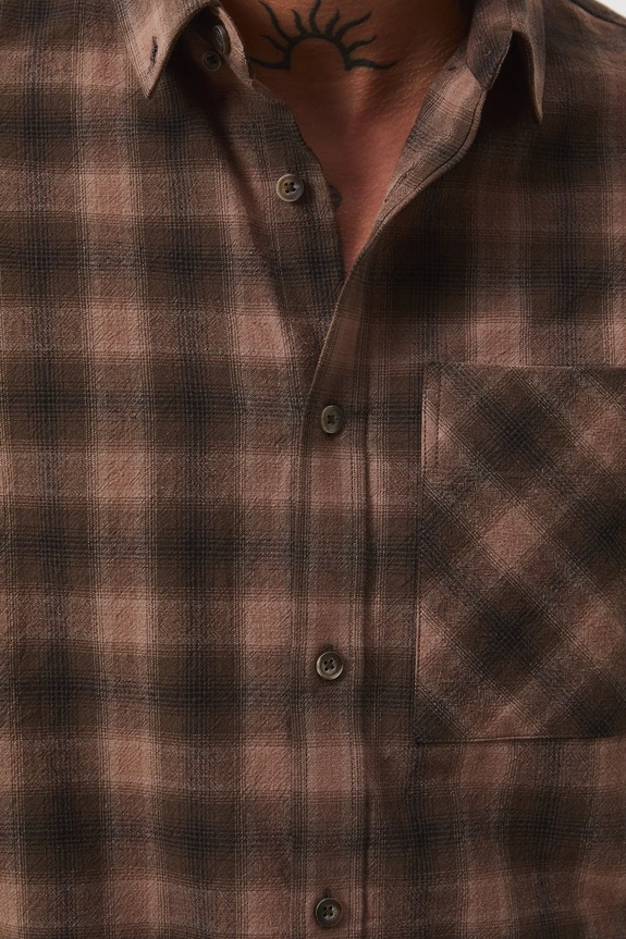 Koszula bawełniana męska z kołnierzykiem button-down w kratę RW25-KDM409 multicolor