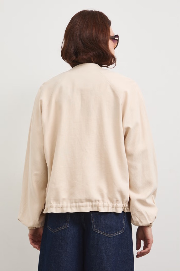 Odzież Kurtka bomber z lnem damska gładka RW25-KUD101 beżowy