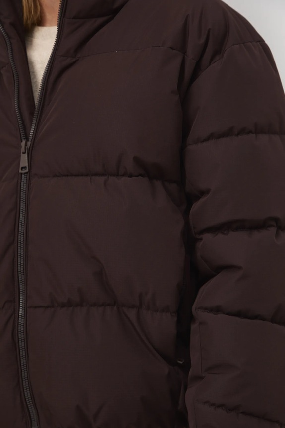 Kurtka męska ocieplana pikowana RW25-KUM800 brązowy