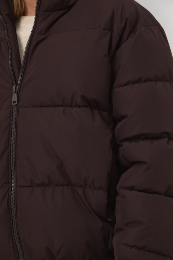 Kurtka męska ocieplana pikowana RW25-KUM800 brązowy