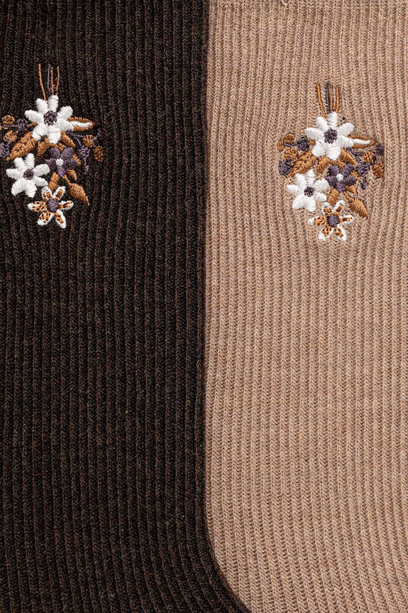 Skarpetki bawełniane damskie z ozdobnym haftem (2-pack) RW25-LGD814 multicolor RW25