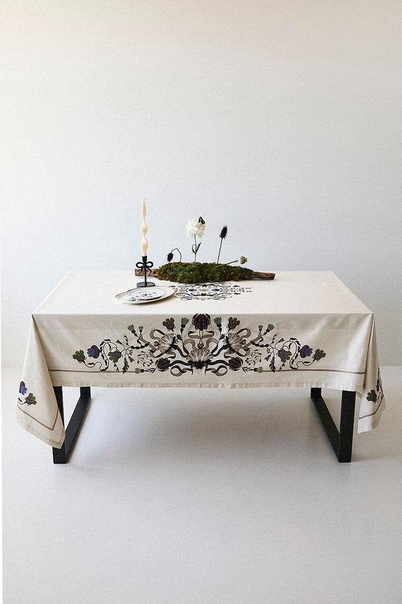 Bavlněný ubrus s potiskem 150 x 250 cm béžová RW25-ORU402