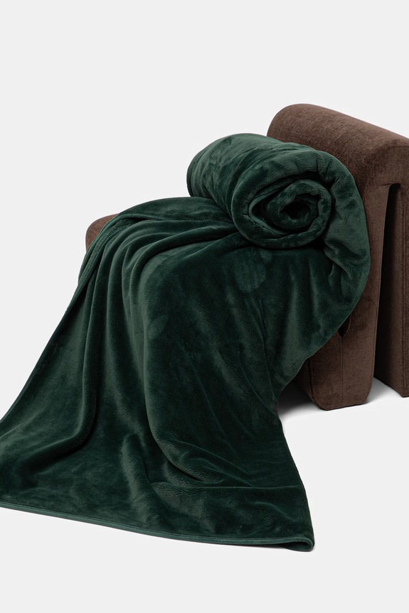 Prehoz na posteľ s rozmermi 220 x 240 cm zelená RW25-POU600