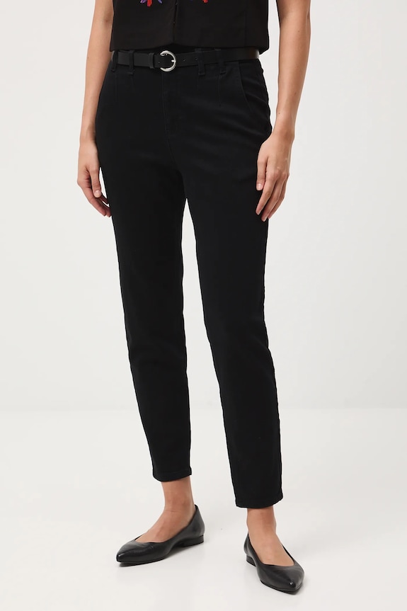 Jeansy damskie carrot z paskiem czarny RW25-SJD508