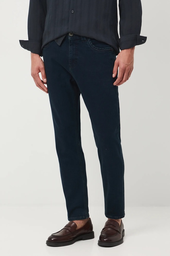 Jeansy męskie tapered z efektem sprania RW25-SJM702 granatowy RW25