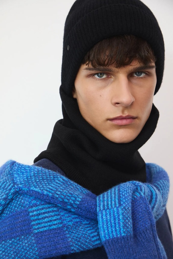 Nákrčník pánský bez vzoru s viskózou černá RW25-SOM054