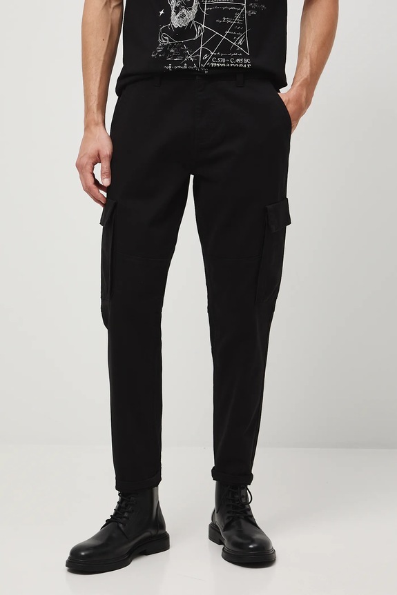 Spodnie męskie tapered z kieszeniami cargo RW25-SPM301 czarny RW25