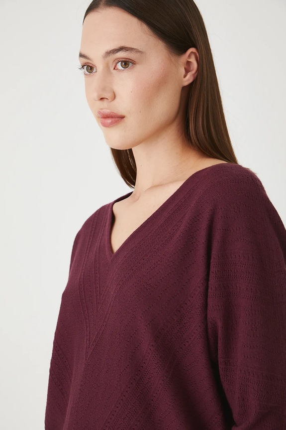 Sweter damski ażurowy z wiskozą bordowy RW25-SWD020
