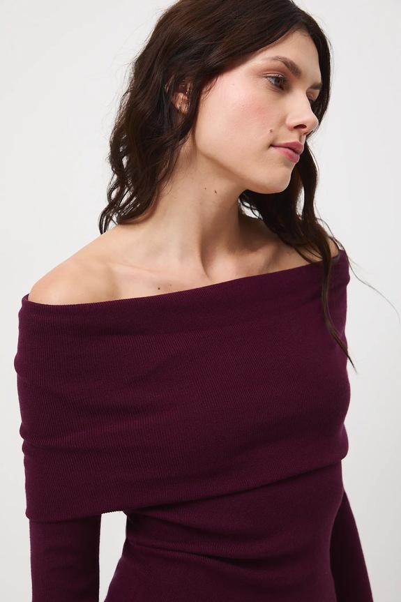 Sweter damski prążkowany bordowy RW25-SWD504